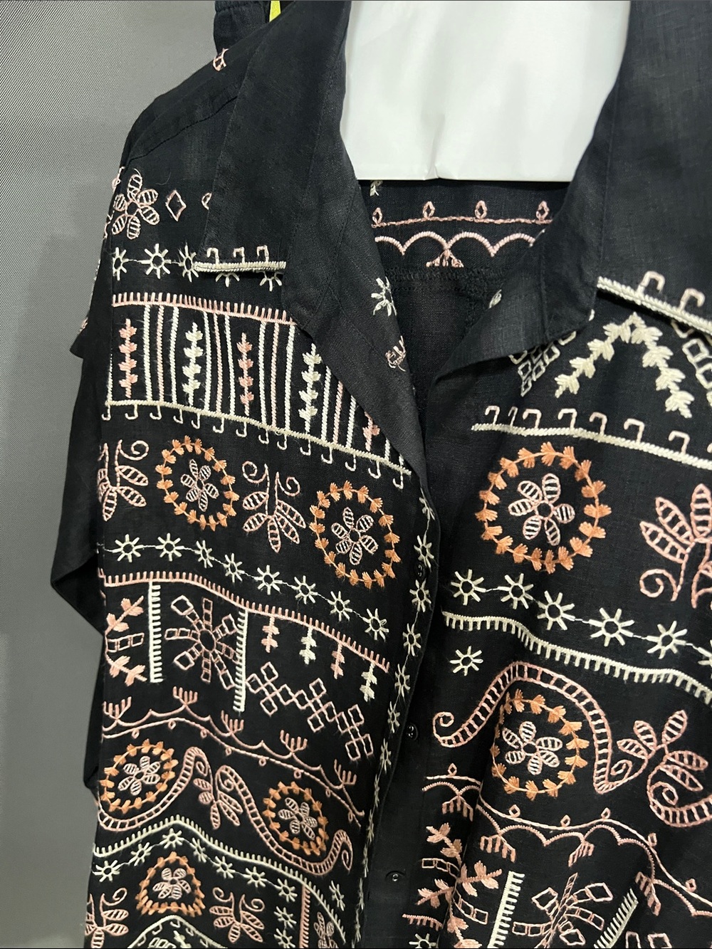 Johnny Was Black Ensemble with Peach Embroidery - Picture 9 of 9